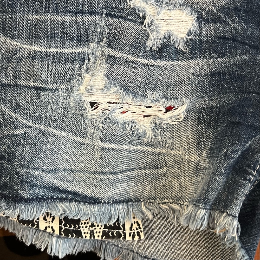 Miss Me: Distressed Easy Shorts - Picture 10 of 12
